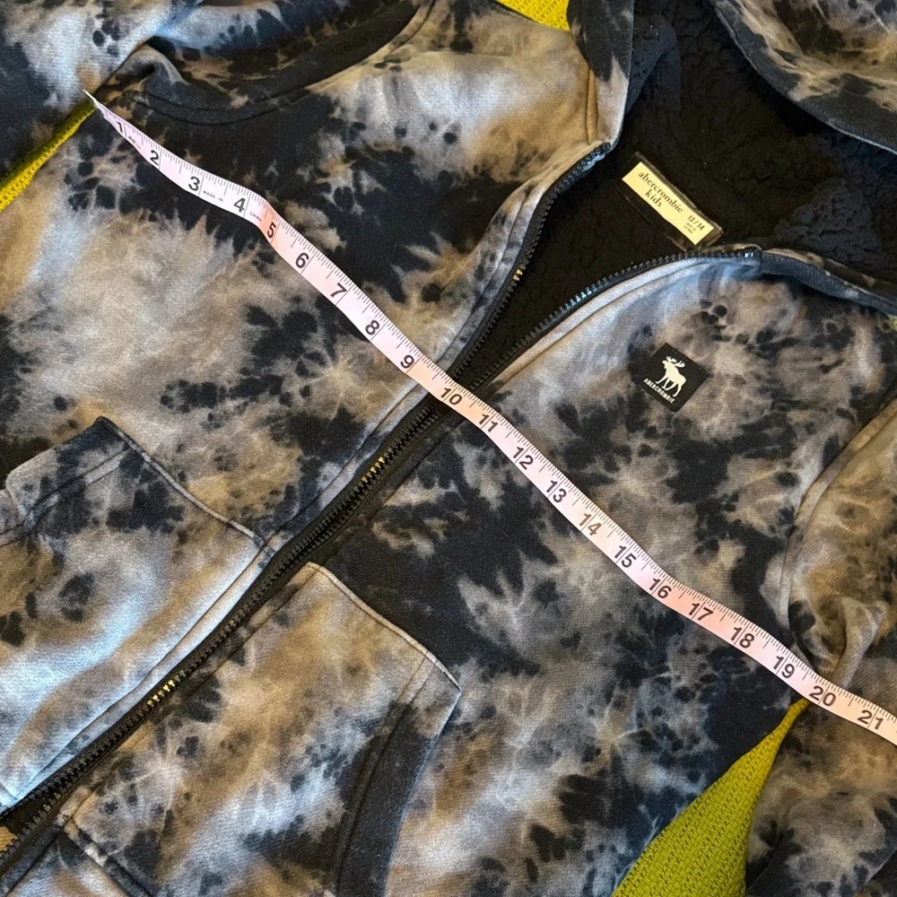 abercrombie kids black and gray tie-dye zip hoodie